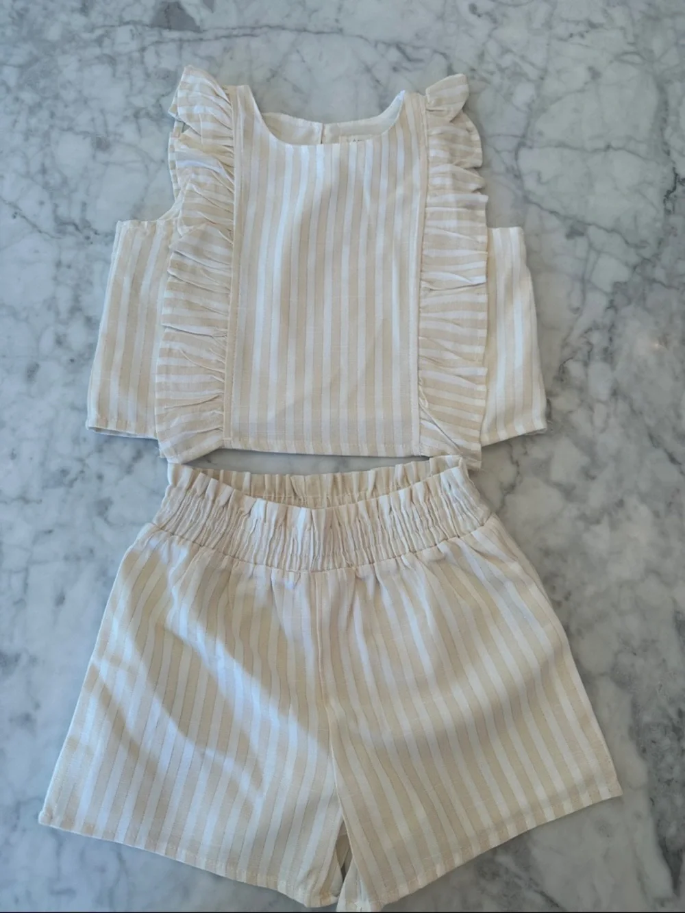 Btween Striped Ruffle Crop Top & Shorts Set - Cream and White 4Y